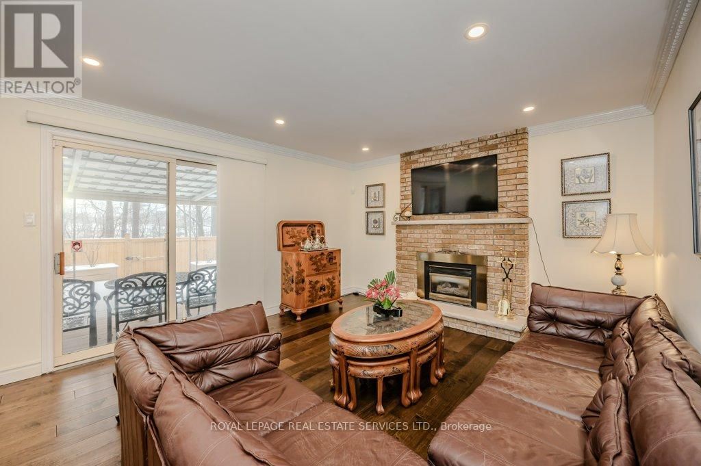 294 RAMBLER COURT Image 17