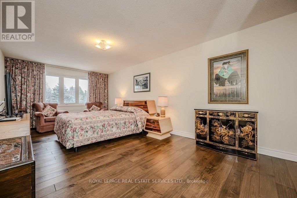 294 RAMBLER COURT Image 23