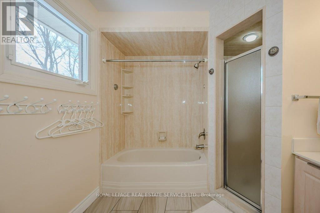 294 RAMBLER COURT Image 27