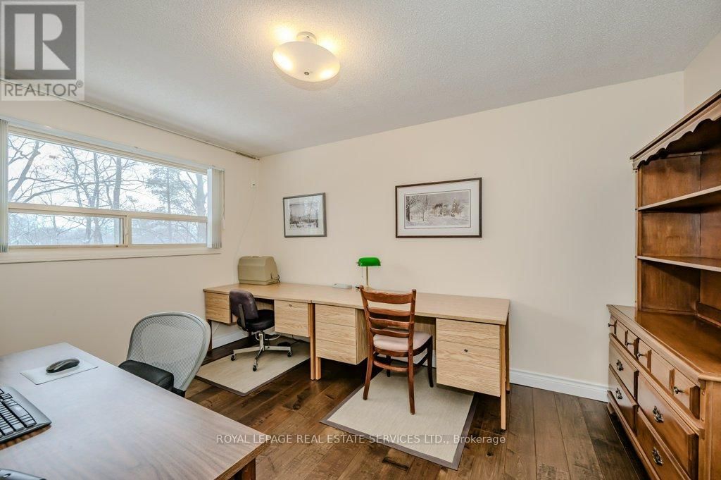 294 RAMBLER COURT Image 30
