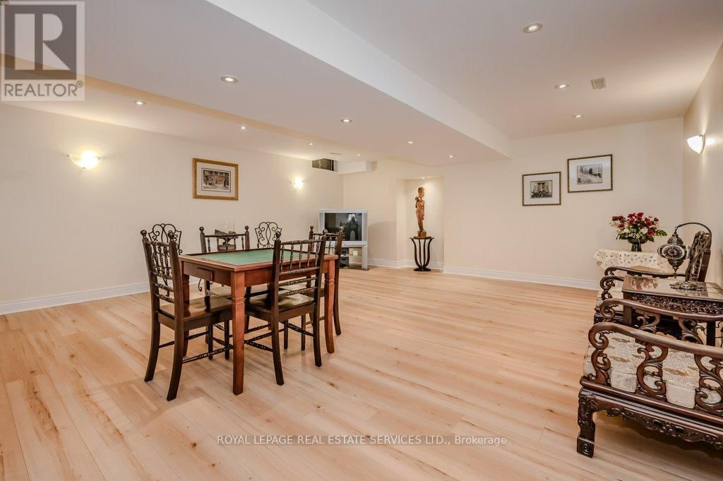 294 RAMBLER COURT Image 34