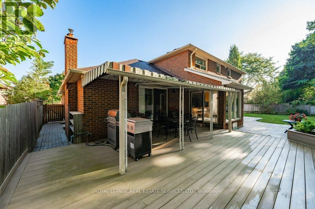294 RAMBLER COURT Image 36