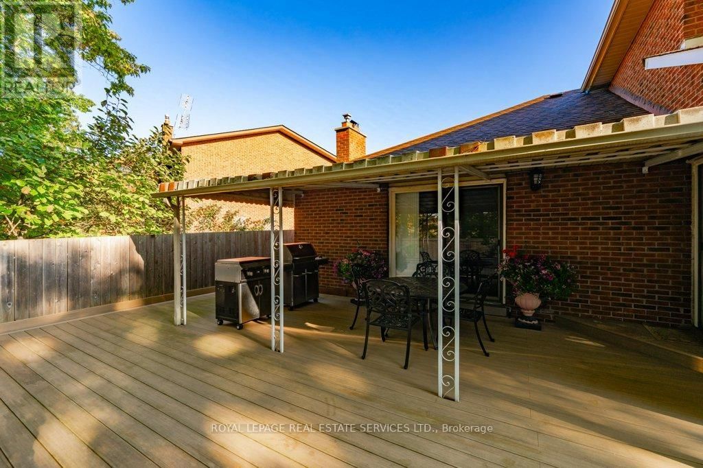 294 RAMBLER COURT Image 37