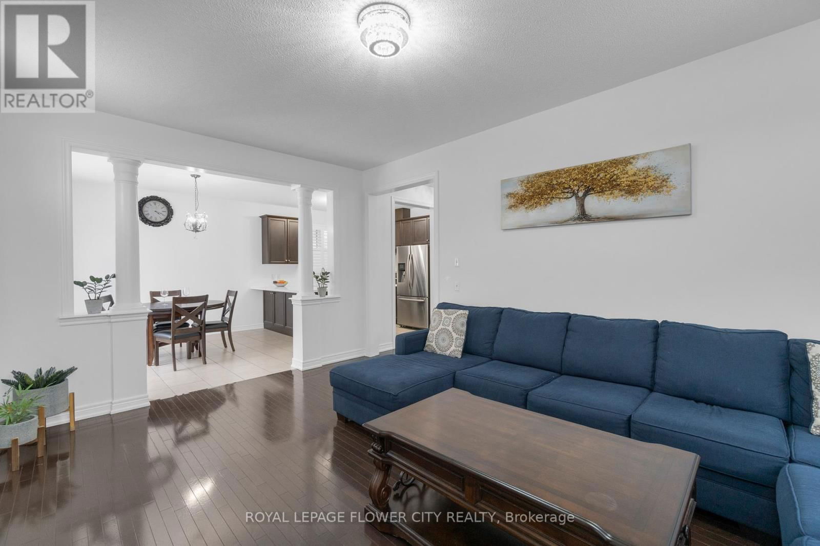 28 DRUMMONDVILLE DRIVE Image 12