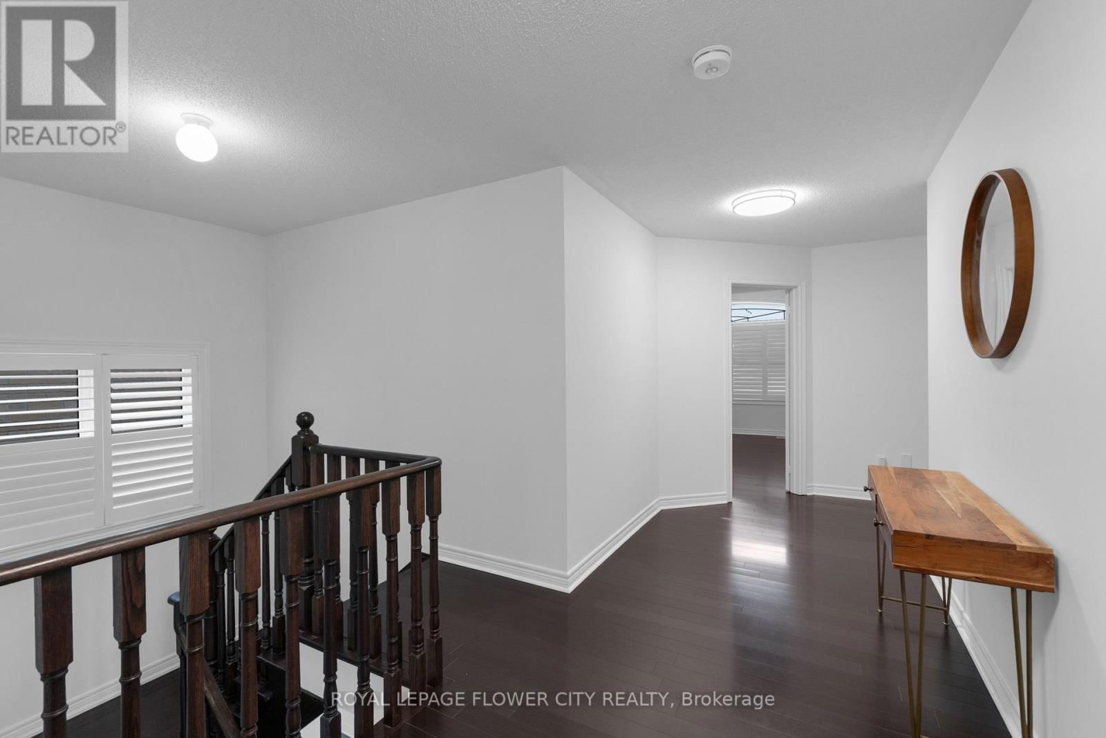 28 DRUMMONDVILLE DRIVE Image 31