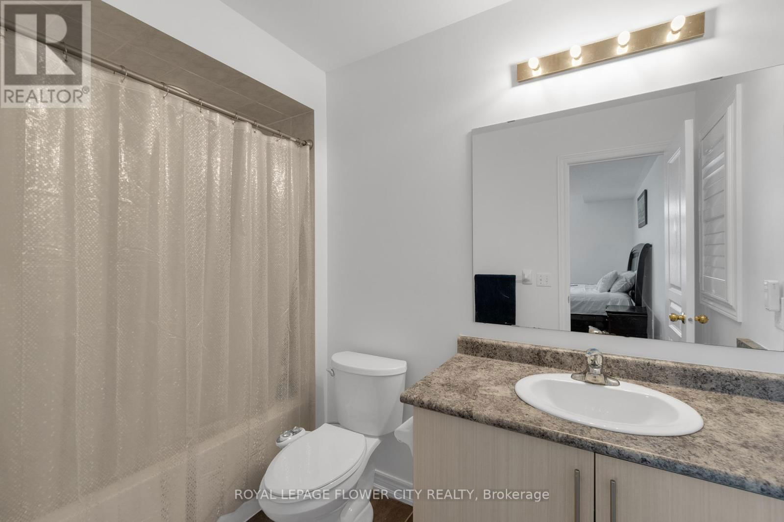 28 DRUMMONDVILLE DRIVE Image 42