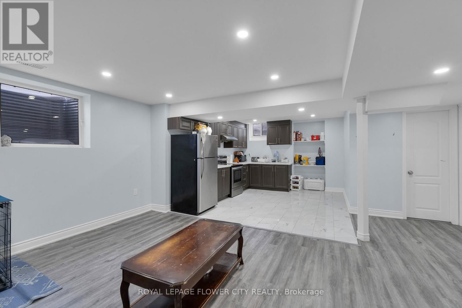 28 DRUMMONDVILLE DRIVE Image 43