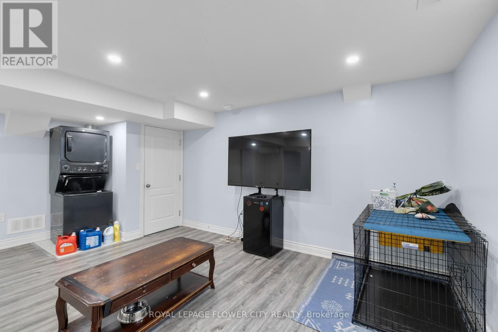 28 DRUMMONDVILLE DRIVE Image 44