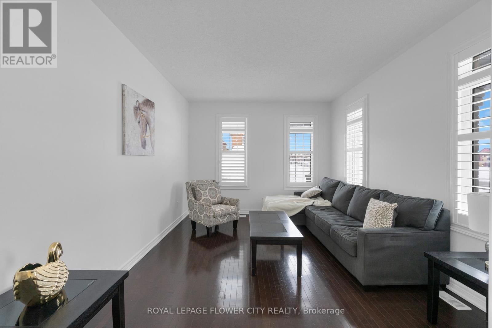 28 DRUMMONDVILLE DRIVE Image 5