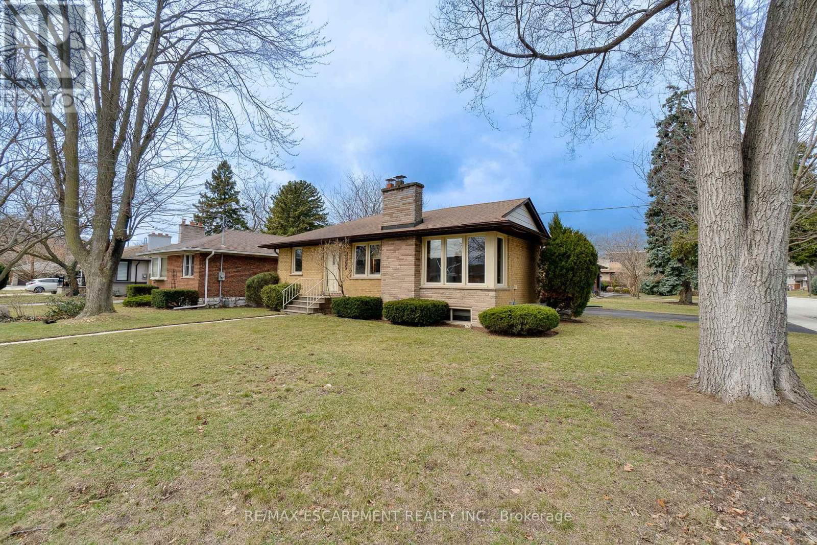 1435 ALFRED CRESCENT Image 2