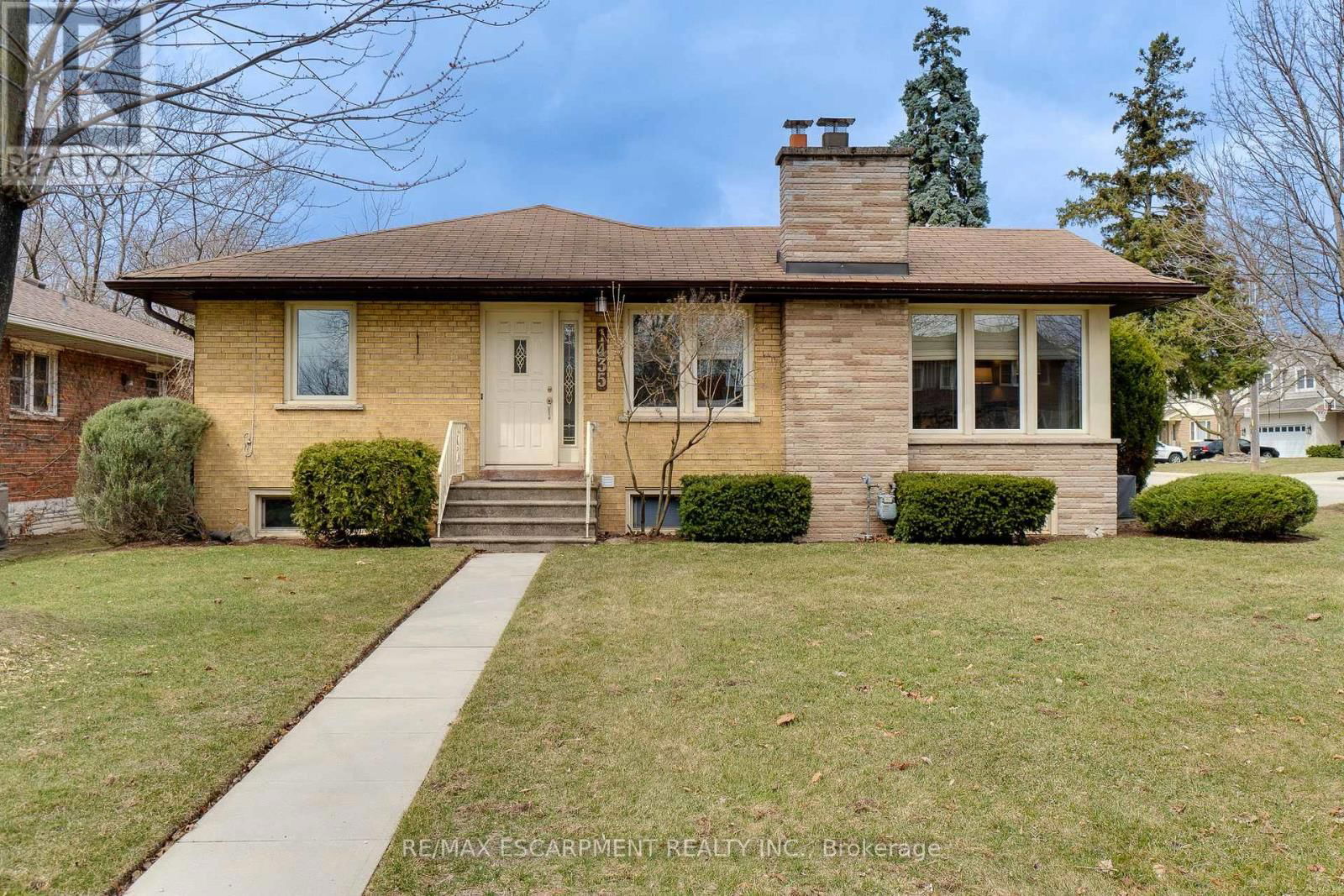 1435 ALFRED CRESCENT Image 3