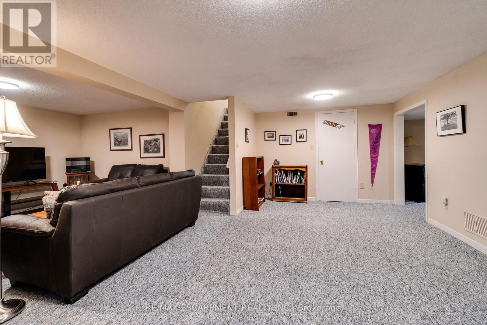 1435 ALFRED CRESCENT Image 37