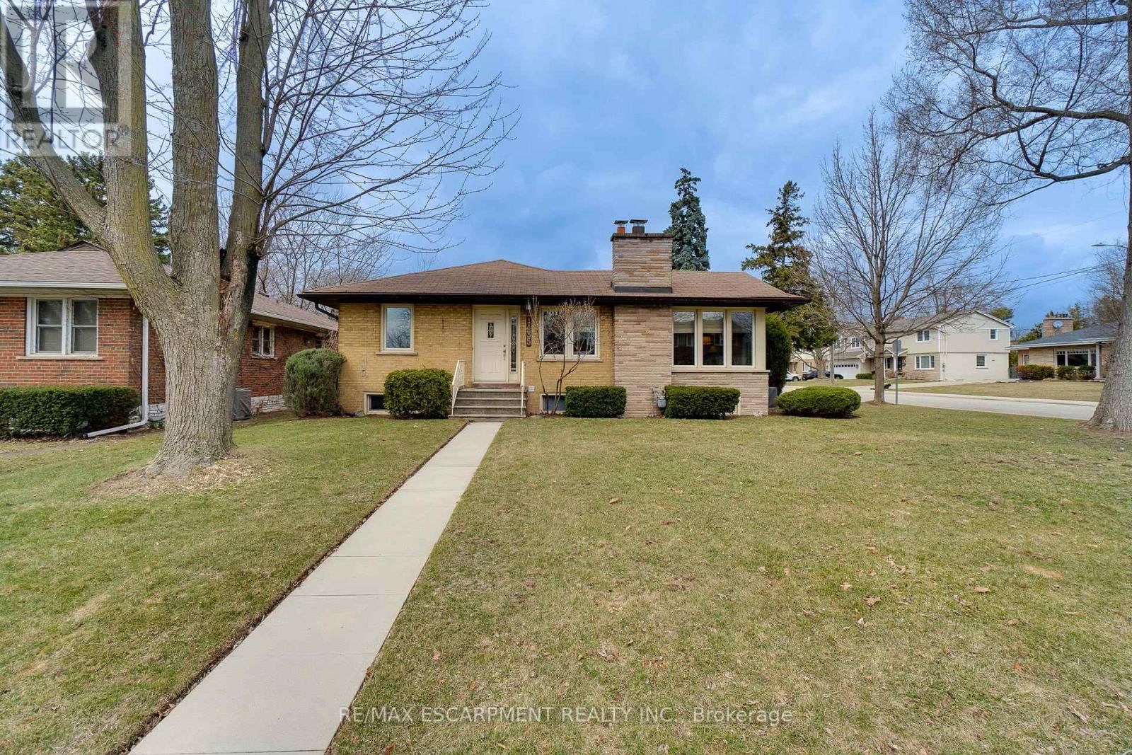1435 ALFRED CRESCENT Image 4