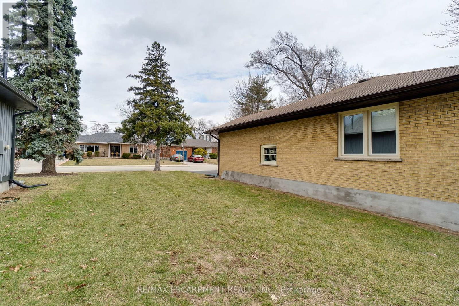 1435 ALFRED CRESCENT Image 48