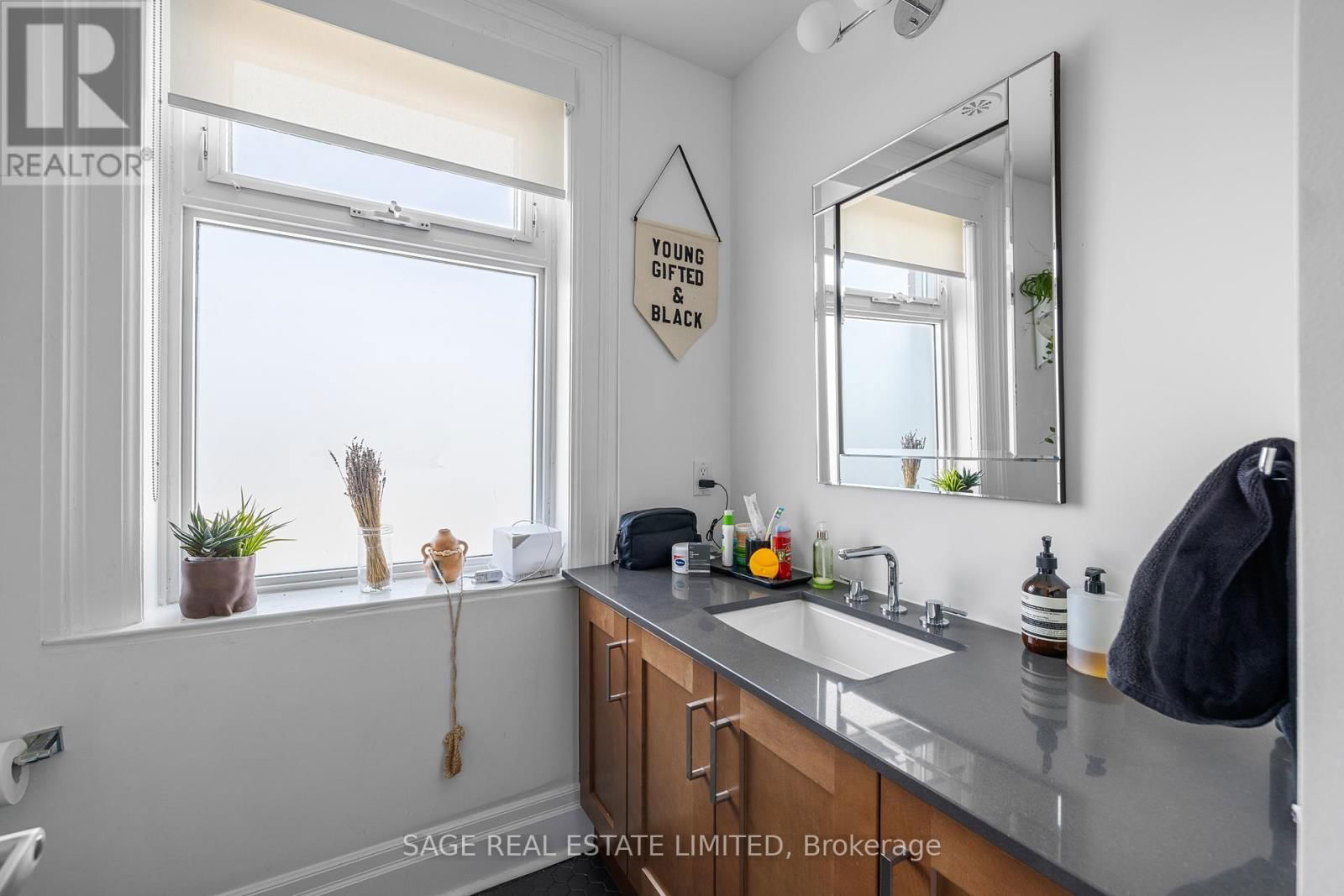 3A - 1 LANSDOWNE AVENUE Image 15