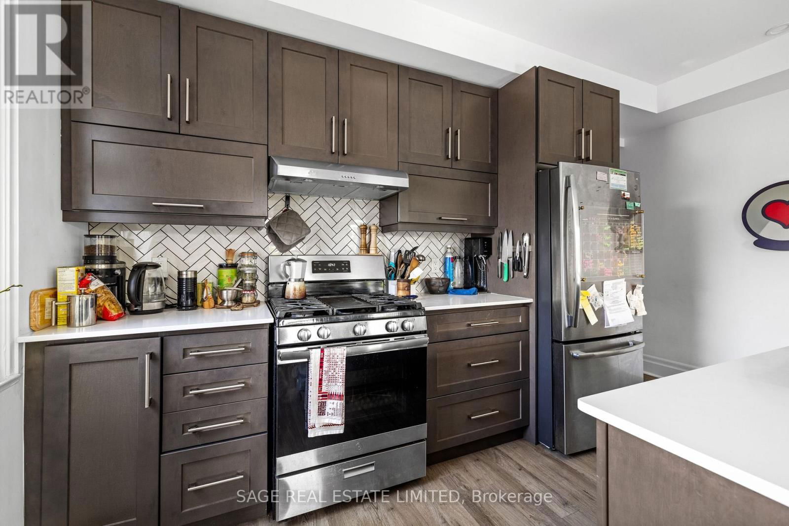 3A - 1 LANSDOWNE AVENUE Image 17