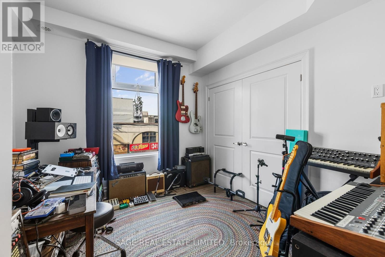 3A - 1 LANSDOWNE AVENUE Image 3