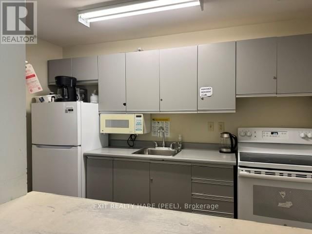 1002 - 26 HANOVER ROAD Image 39