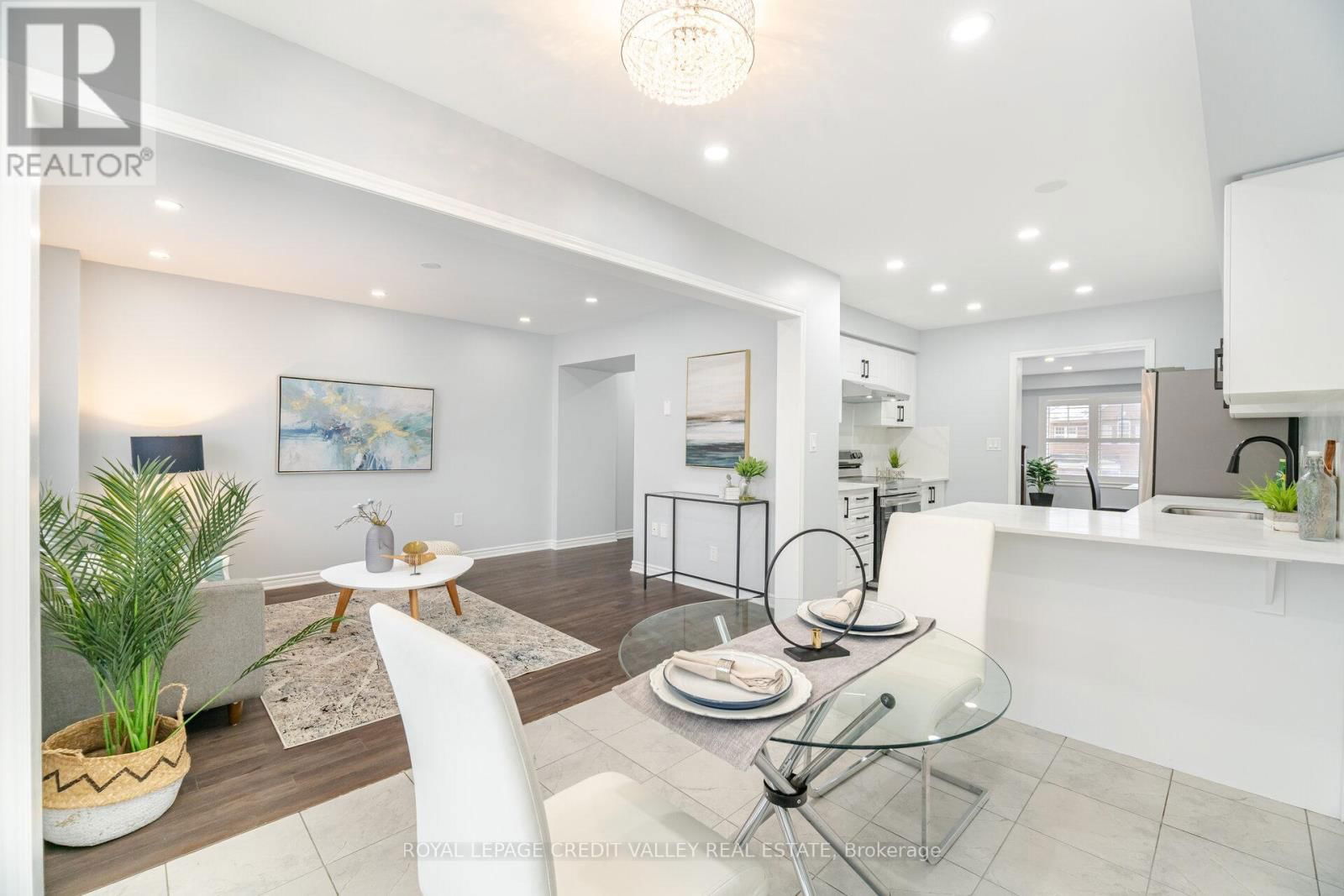 114 WHITLOCK AVENUE Image 11