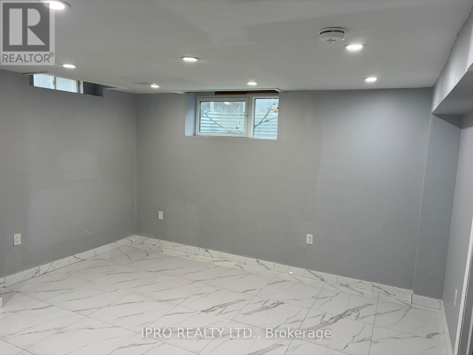 Bsmt - 3 OSWALD ROAD Image 6