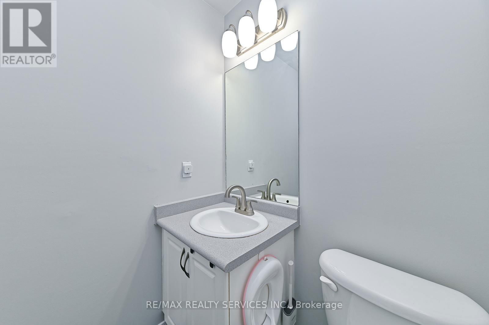 109 - 7035 REXWOOD ROAD Image 36