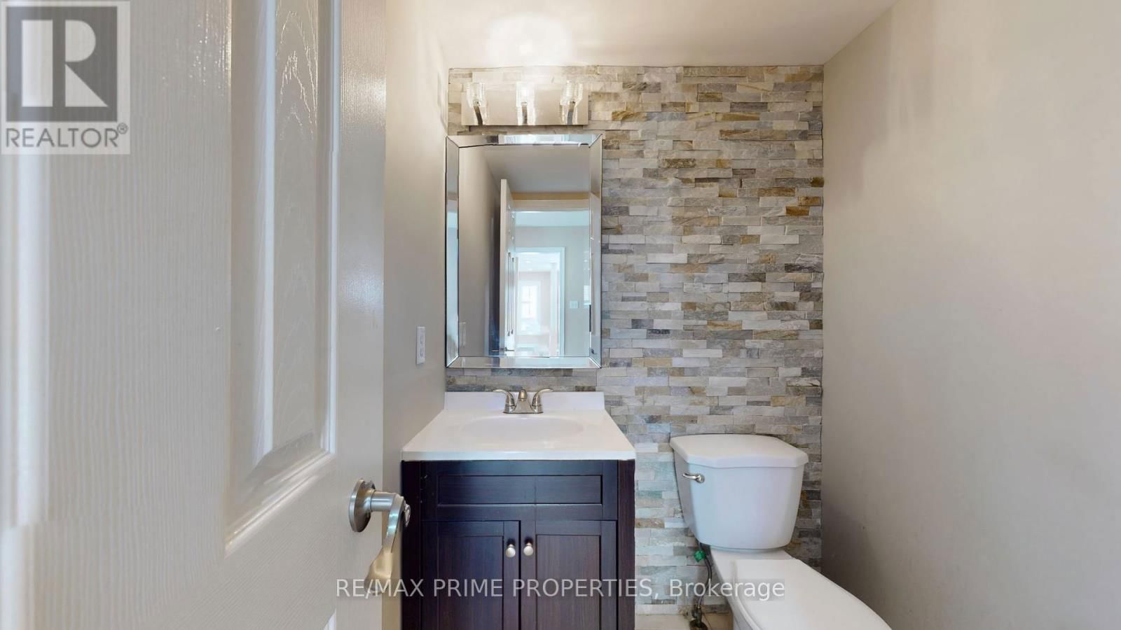118 FAIRHILL AVENUE Image 17