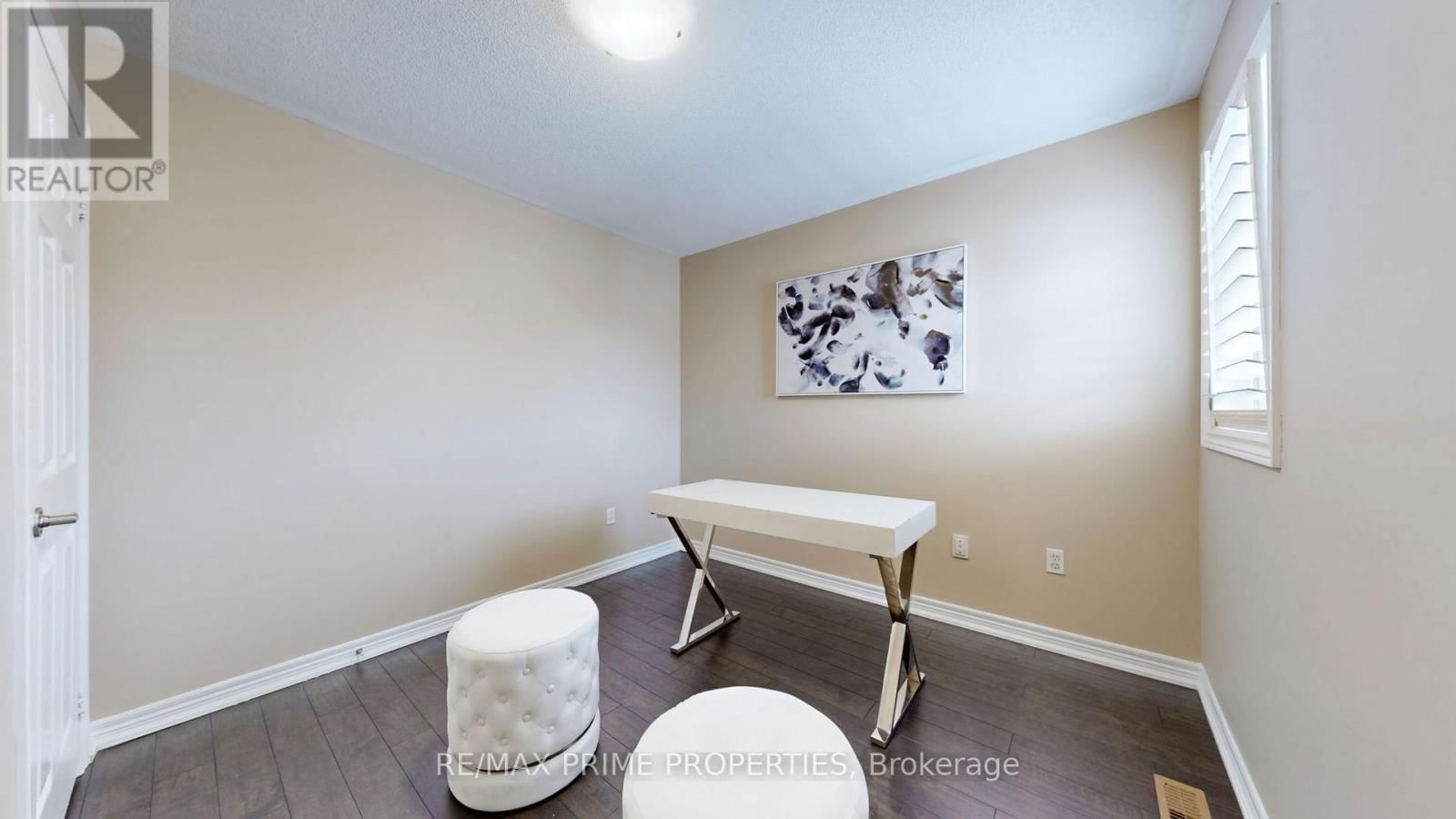 118 FAIRHILL AVENUE Image 24