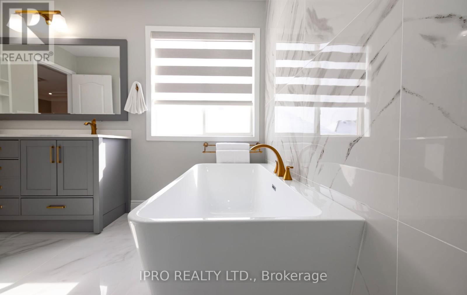3 BALMY WAY Image 32