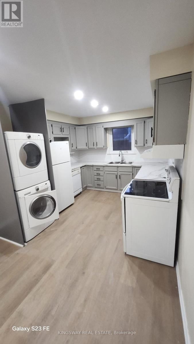 2401 AMBLECOTE LANE Image 17