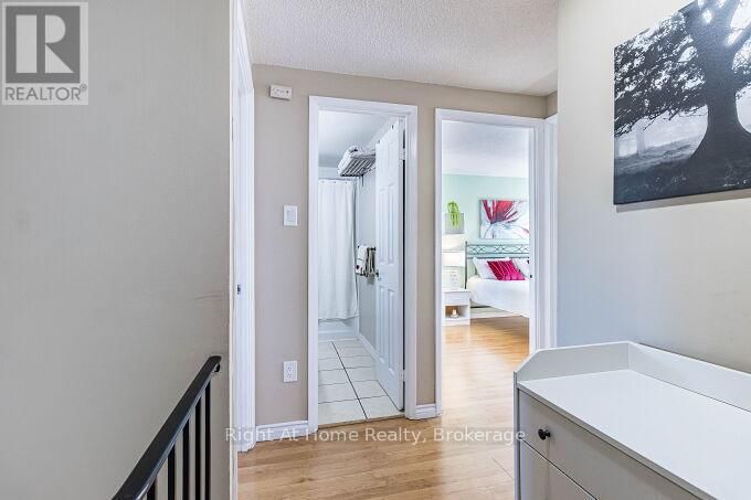 24 - 1528 LANCASTER DRIVE Image 15