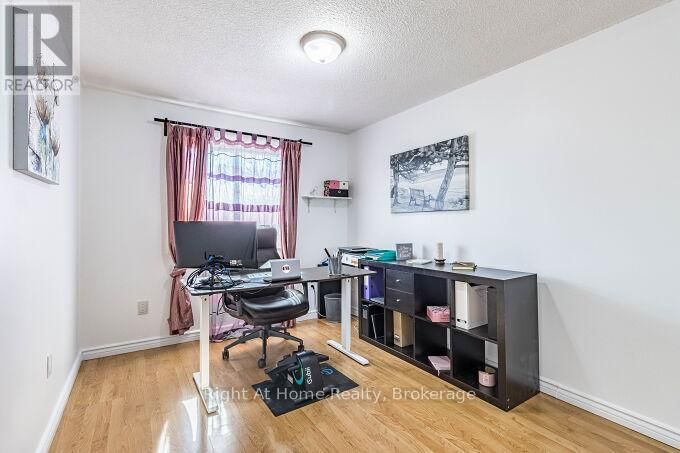 24 - 1528 LANCASTER DRIVE Image 22