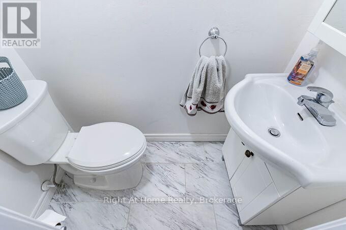 24 - 1528 LANCASTER DRIVE Image 28