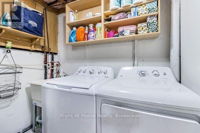 24 - 1528 LANCASTER DRIVE Image 31