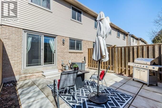 24 - 1528 LANCASTER DRIVE Image 33
