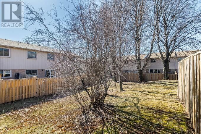 24 - 1528 LANCASTER DRIVE Image 36