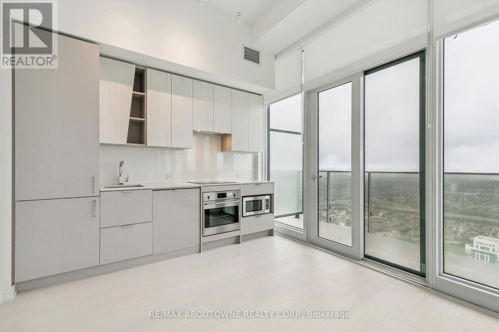 6001 - 3883 QUARTZ ROAD Image 11
