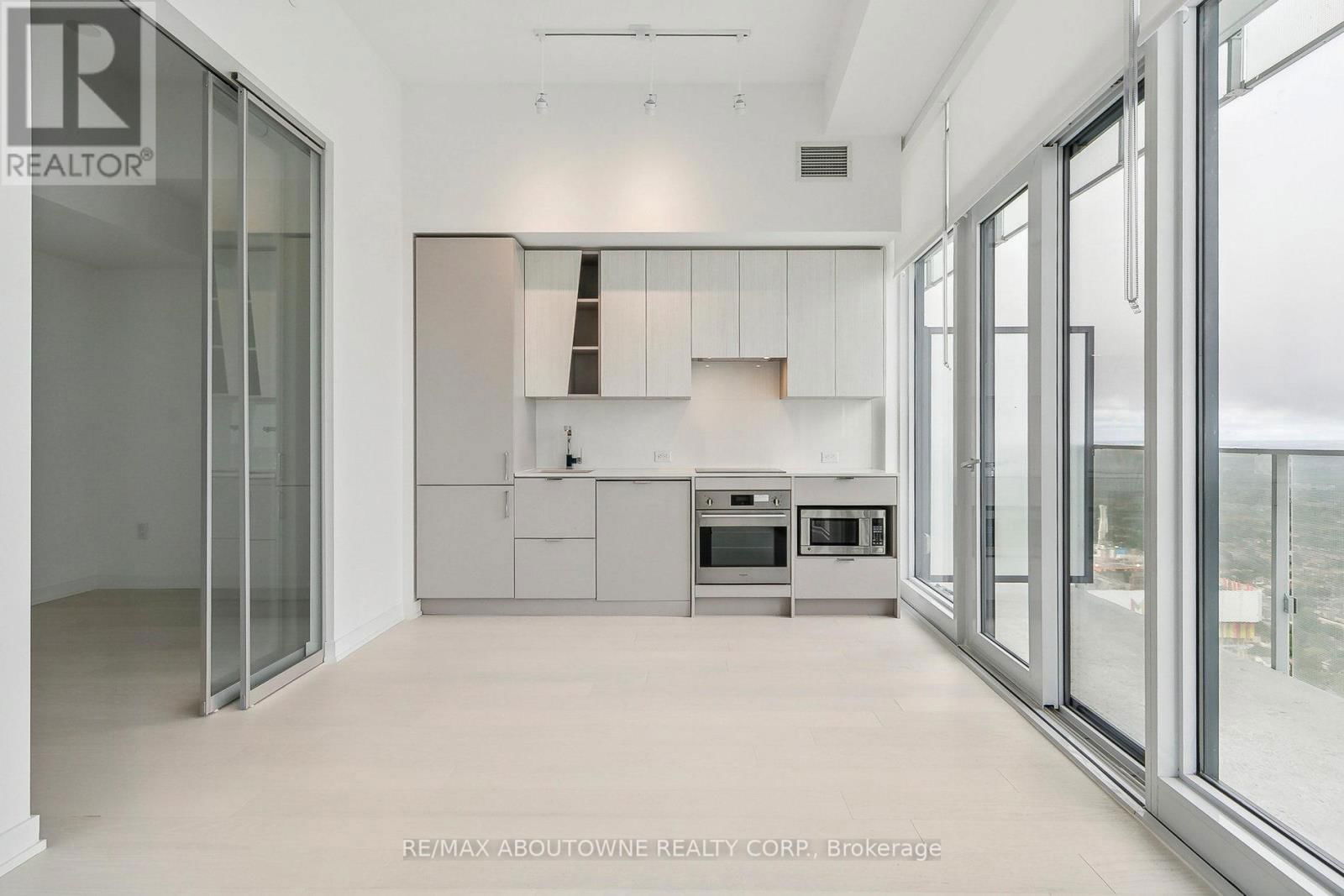 6001 - 3883 QUARTZ ROAD Image 9
