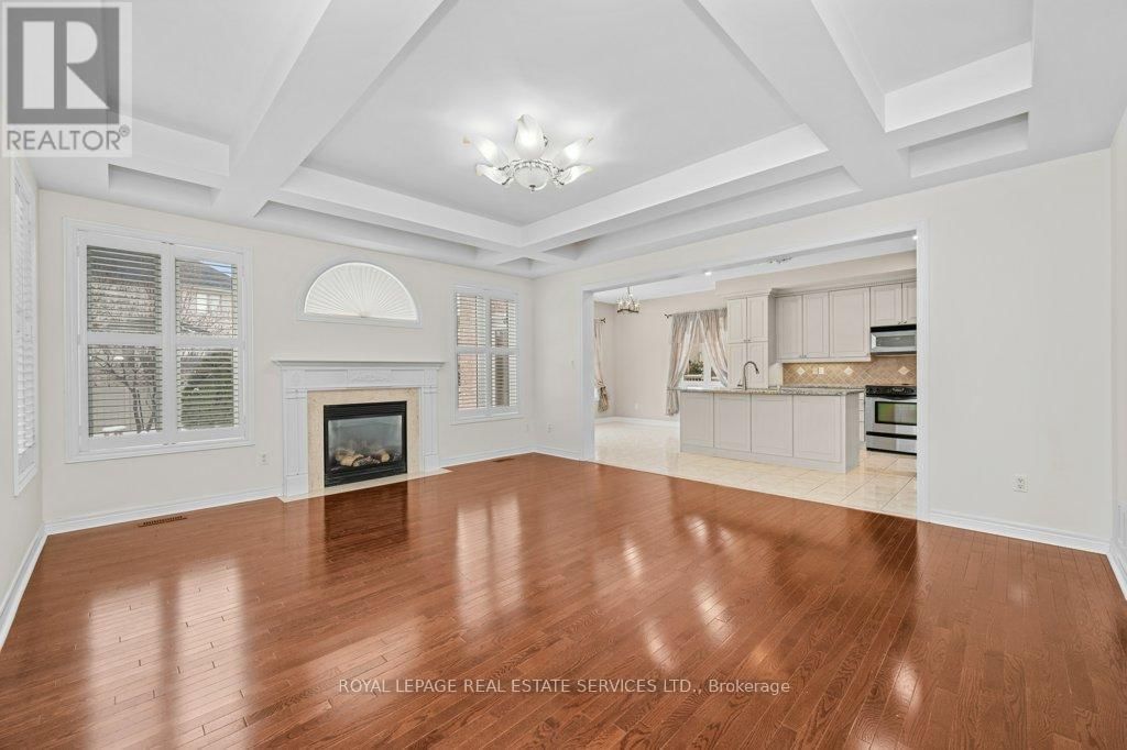 1387 FERNCREST ROAD Image 11