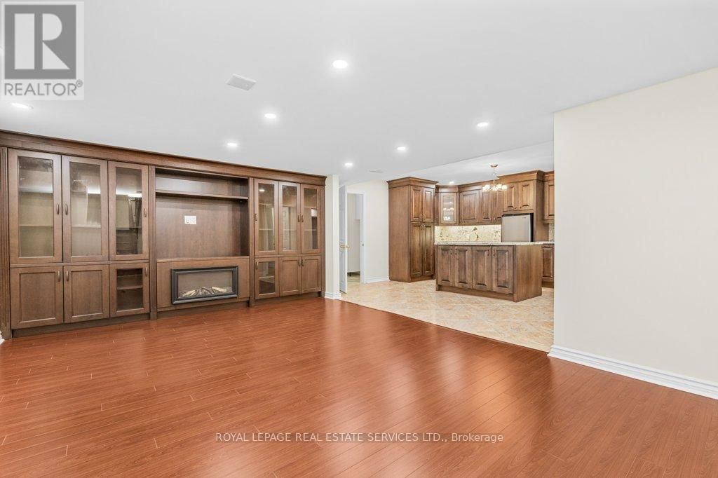 1387 FERNCREST ROAD Image 27