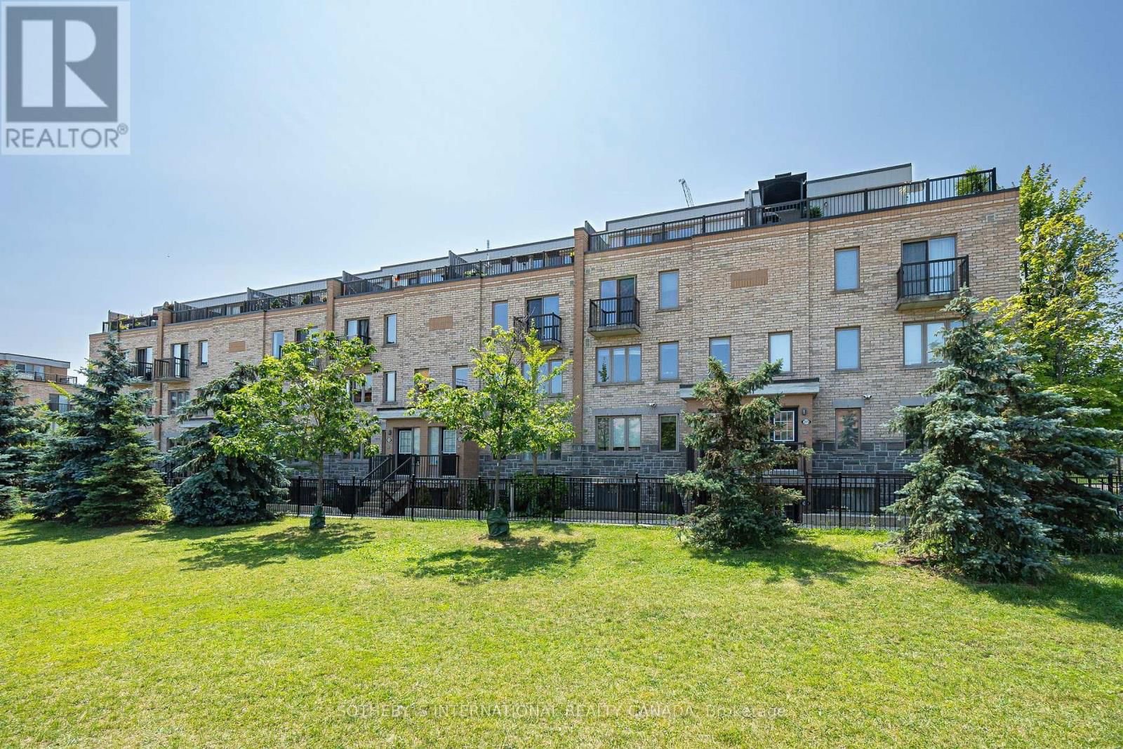 102 - 16 FOUNDRY AVENUE Image 3