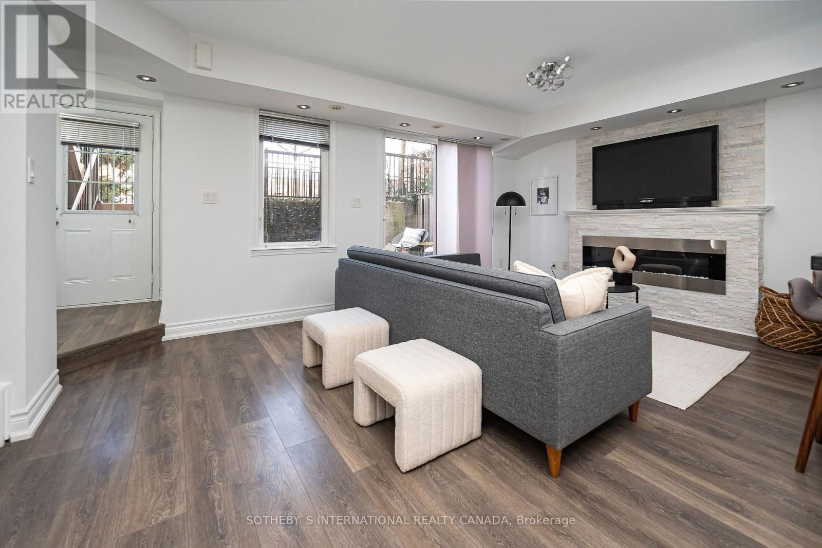 102 - 16 FOUNDRY AVENUE Image 7