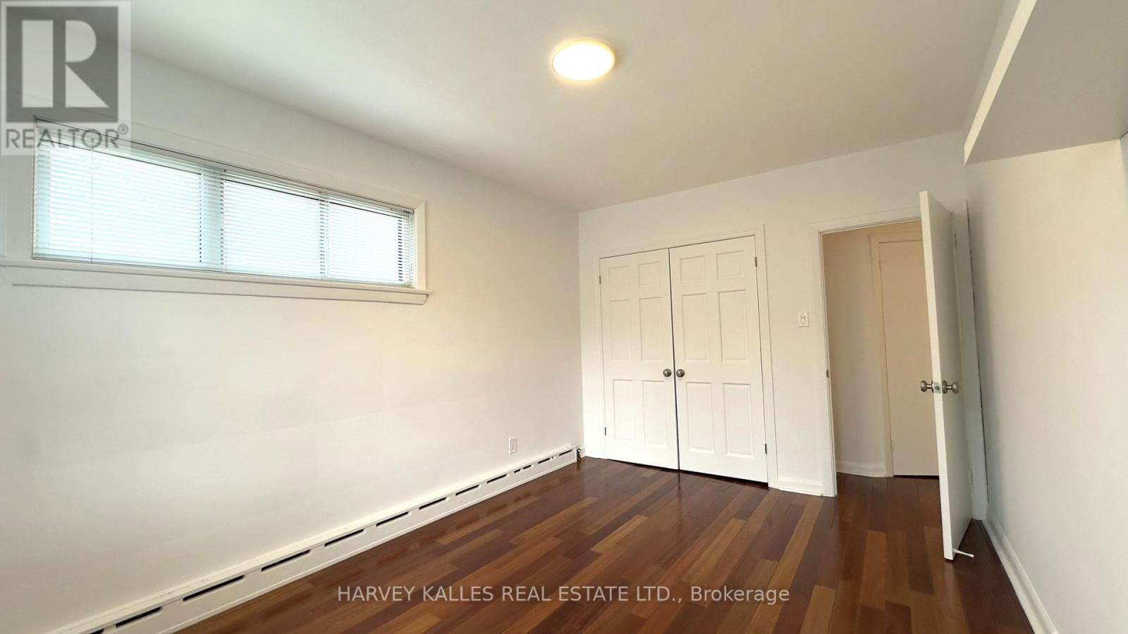 2 - 267 INDIAN GROVE Image 11