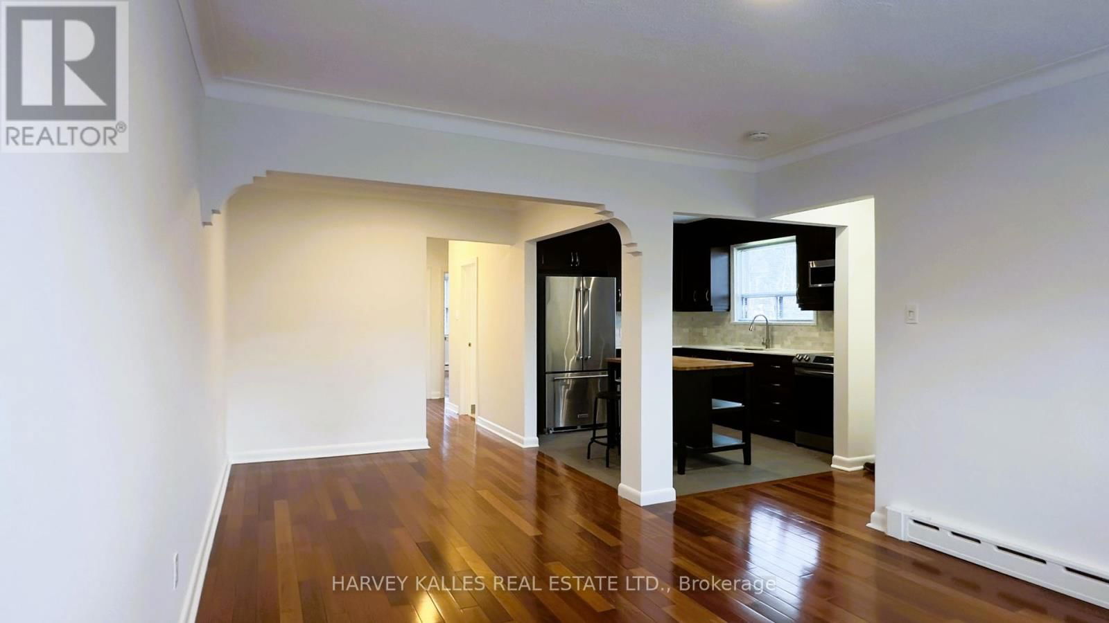 2 - 267 INDIAN GROVE Image 21