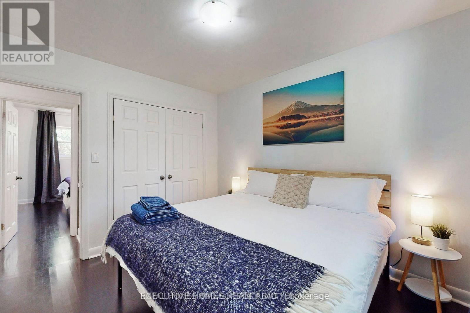 2221 GHENT AVENUE Image 17