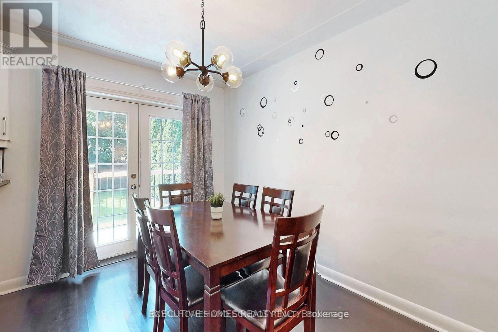 2221 GHENT AVENUE Image 8