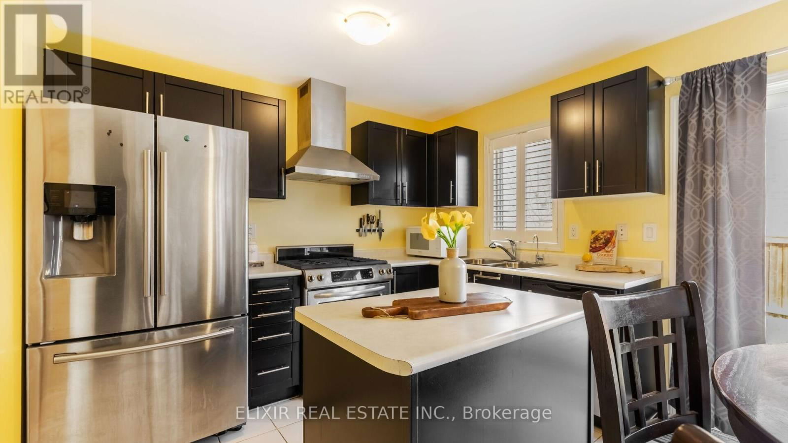 1029 FARMSTEAD DRIVE Image 16