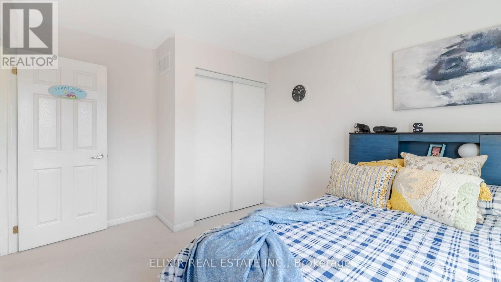 1029 FARMSTEAD DRIVE Image 25