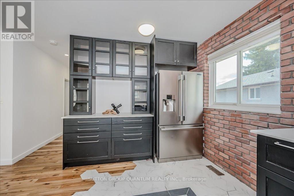 2238 TRUSCOTT DRIVE Image 10