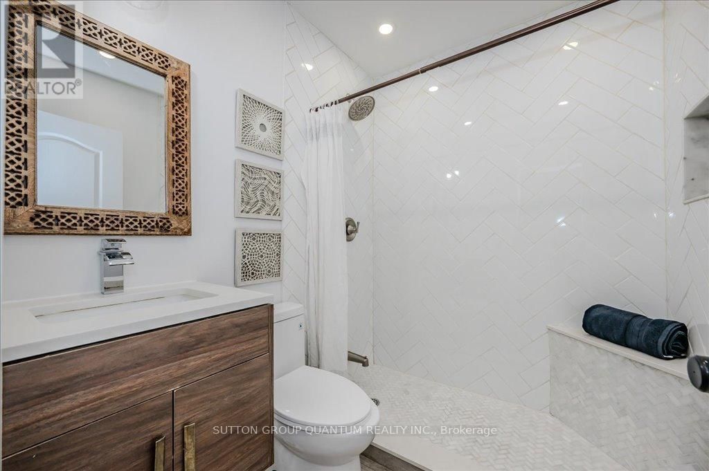 2238 TRUSCOTT DRIVE Image 18