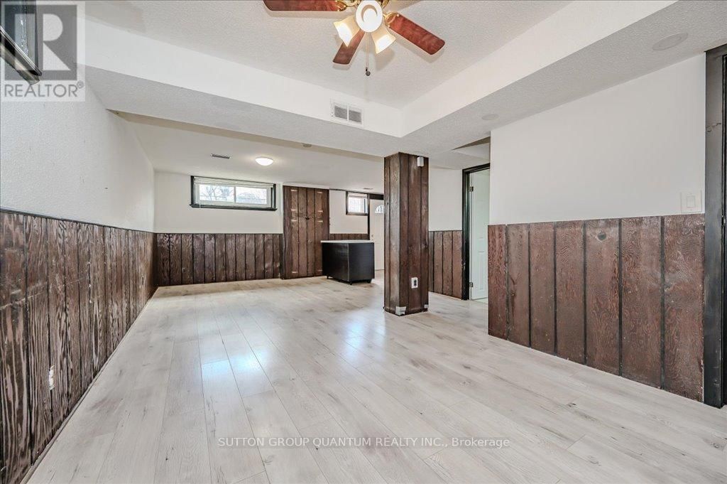 2238 TRUSCOTT DRIVE Image 20